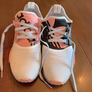 Womens size 7 Adidas NMDS